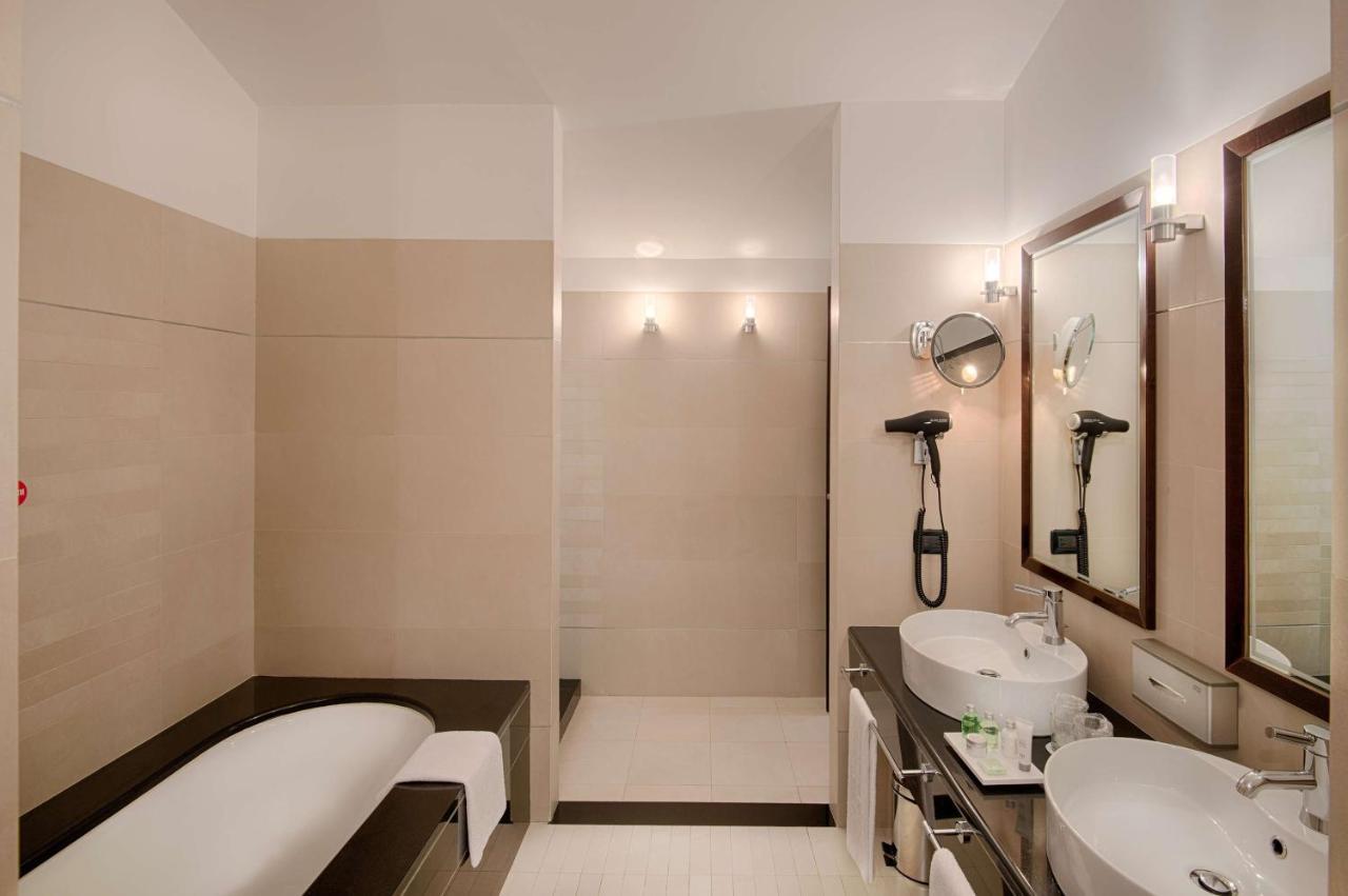 Nh Hotel 4*