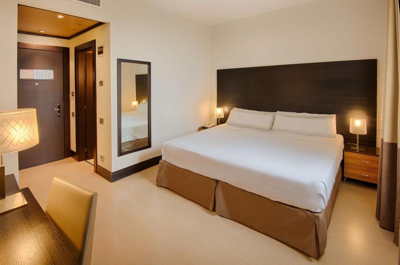 Hotel Nh 4*